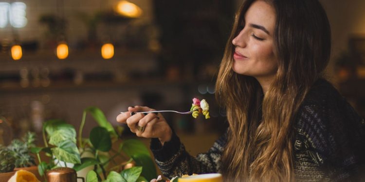 Dietary changes that can help beat acid reflux