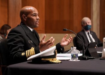 Former Trump surgeon general blasts ending travel mask mandate: It will ‘endanger’ lives