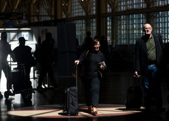 Mask mandate’s sudden end sparks confusion, mixed messages