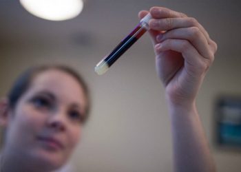 Senate Democrats call on FDA to change ‘discriminatory’ blood donor policies