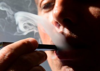 Court temporarily blocks FDA ban on sale of Juul e-cigarettes