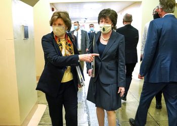 Bipartisan pair of senators unveils bill to lower insulin costs