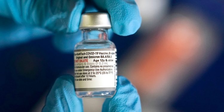 White House battles pandemic fatigue in vaccine push
