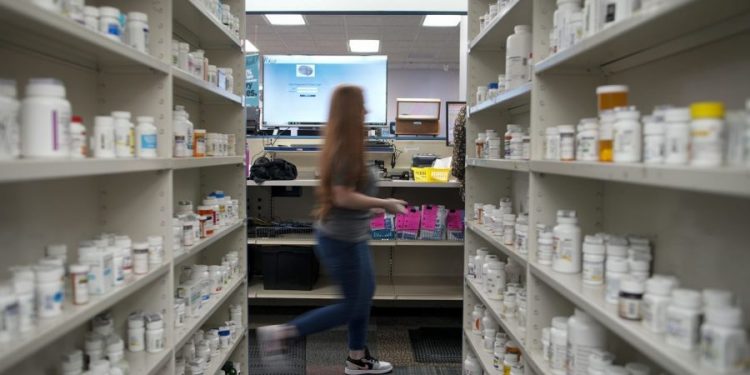 Rising drug shortages pose national security threat, Senate panel says