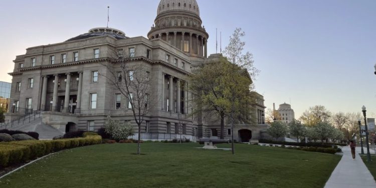 Judge temporarily blocks Idaho law banning gender-affirming care