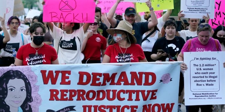 Arizona Supreme Court hears arguments over future of abortion ban