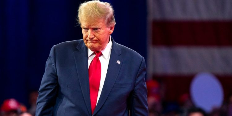 Trump’s federal abortion dodge draws fire from both sides