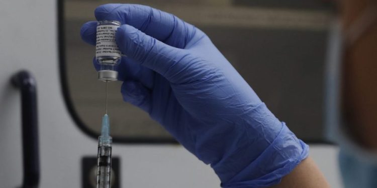 FDA approves updated Novavax COVID vaccine amid summer surge