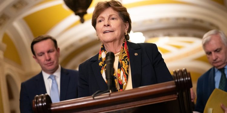 Democrats kick off fight to protect ObamaCare subsidies in new Congress