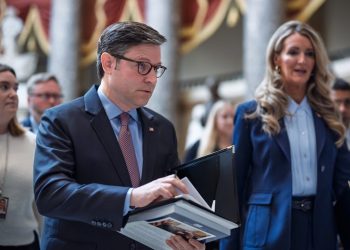 GOP struggles to avoid ObamaCare boomerang amid shutdown